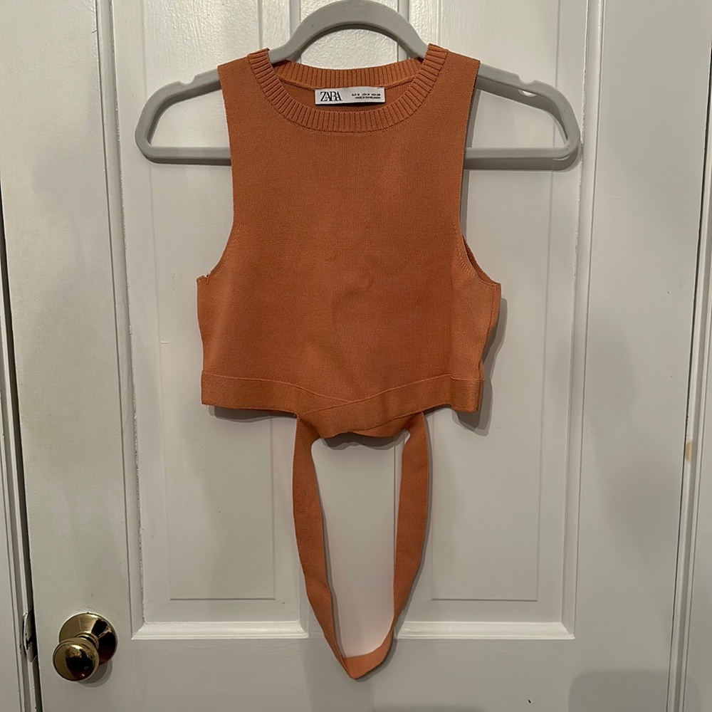 Zara coral colored tank with cross at waist